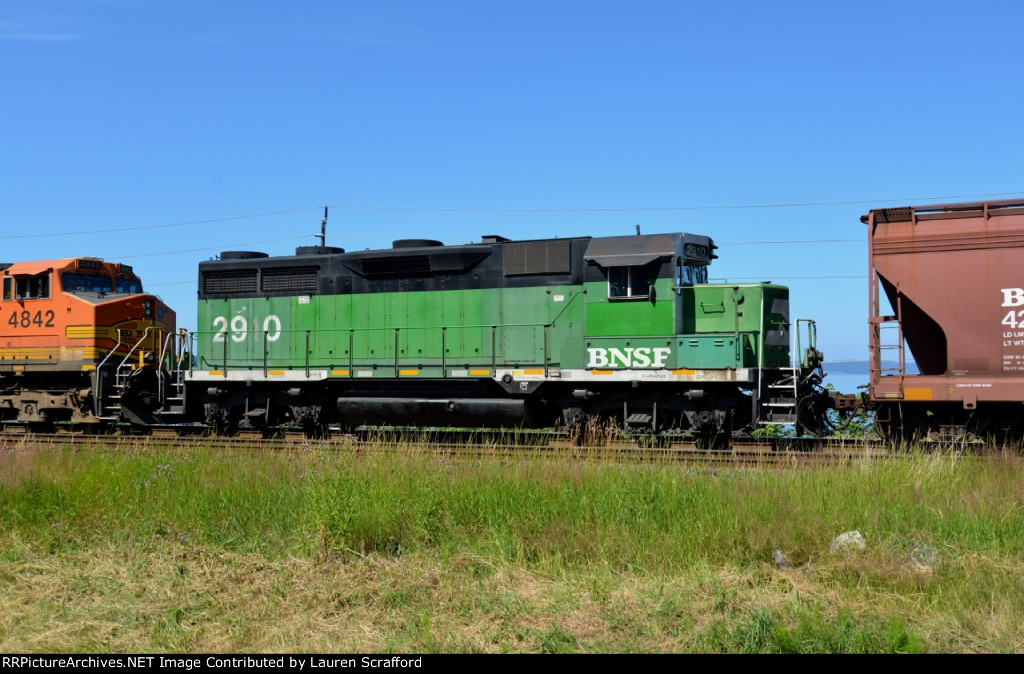 BNSF 2910